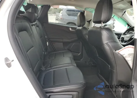 2022 Ford Escape Sel z USA, uszkodzony, nr VIN 1FMCU0H67NUB78283